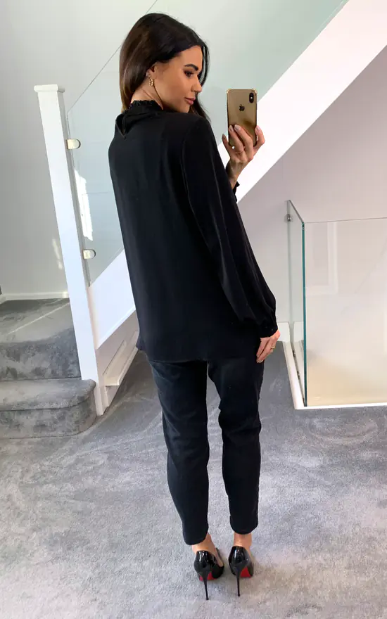 Flash Sale π HOXTON GAL Oversized Crepe Long Sleeves Ruffle Neck Top With Button Details In Black π - Image 4