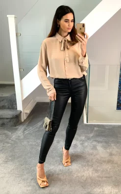 Wholesale ⭐ HOXTON GAL Tie Neck Oversized Top With Long Sleeves In Cream 😉