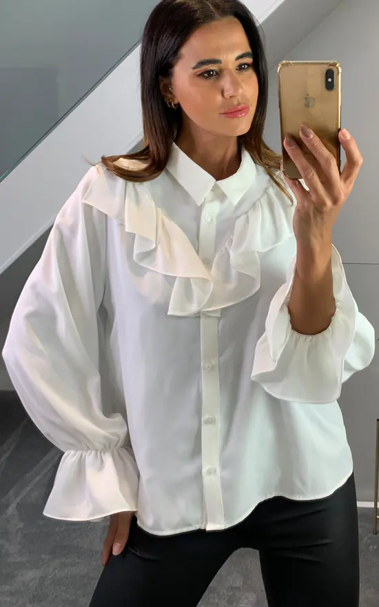 New โ๏ธ HOXTON GAL Ruffle Detailed Front With Ruffle Sleeves ๐ Shirt In White ๐