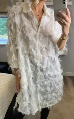 Brand new ✨ CY Boutique Oversized White 👕 Shirt 👗 Dress With Feather Tassel Look Embroidery 🔔