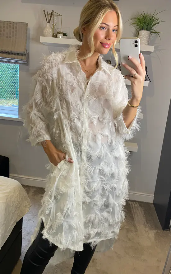 Brand new โจ CY Boutique Oversized White ๐ Shirt ๐ Dress With Feather Tassel Look Embroidery ๐ - Image 3