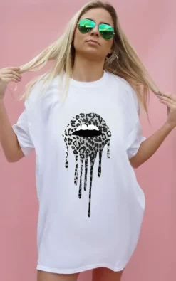 New ❤️ Sade Farrell Monochrome Drip Lip Tee 🧨