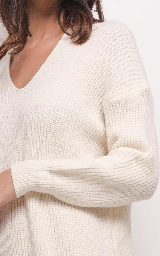 Hot Sale โ๏ธ Lilura London Oversized Jumper ๐ Dress With V Neck In Beige ๐ - Image 4