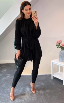 Budget ⭐ HOXTON GAL Oversized Crepe Tie Ruffle Neck With Tie Waist Detailed Tunic In Black 🧨