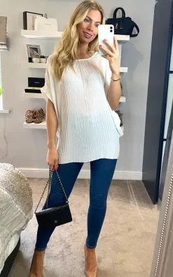 Brand new ⭐ HOXTON GAL Short Sleeve Oversized Batwing Blouse In White 👏