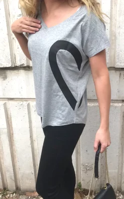 Promo 💯 Save The People V Neck Lose Fit Oversized T 👚 Shirt Top In Grey With Heart Graphic 🧨