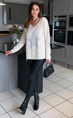 New 🔥 HOXTON GAL V Neck Oversized Long Sleeves Star Jumper In White 🤩