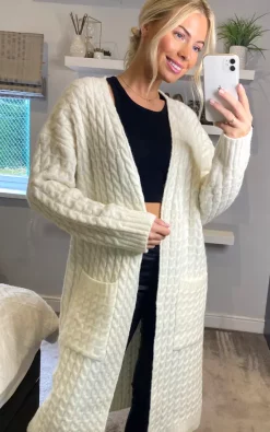 Hot Sale 😍 CY Boutique Cable Knit Design Wool Blended Long Oversized Cardigan In White 🥰