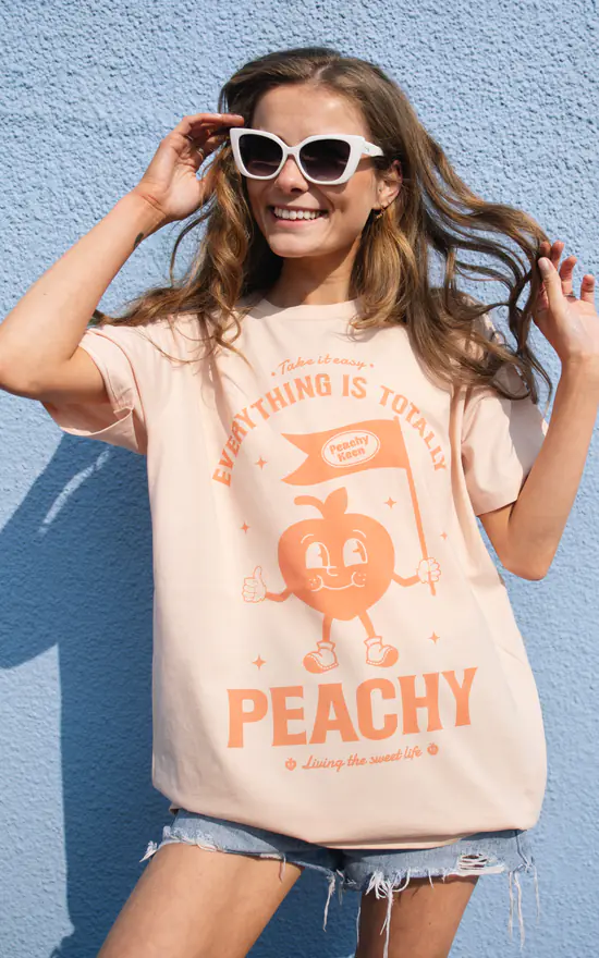 Promo β¨ Batch1 Everything Is Peachy π© Womenβs Graphic T π Shirt βοΈ