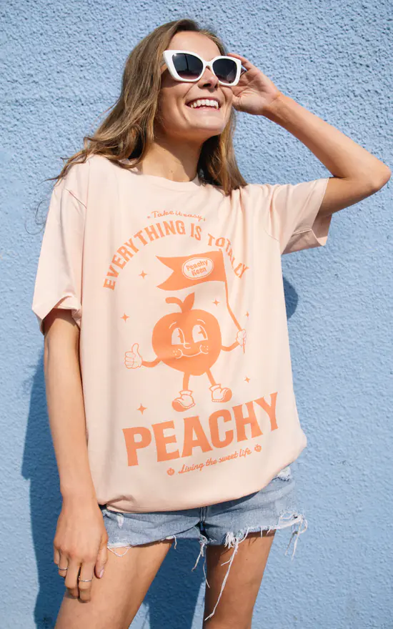Promo β¨ Batch1 Everything Is Peachy π© Womenβs Graphic T π Shirt βοΈ - Image 2