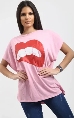 Best Pirce ✔️ Oops Fashion Baby Pink Oversized Batwing T 👕 Shirt With Lips Graphic 🔔