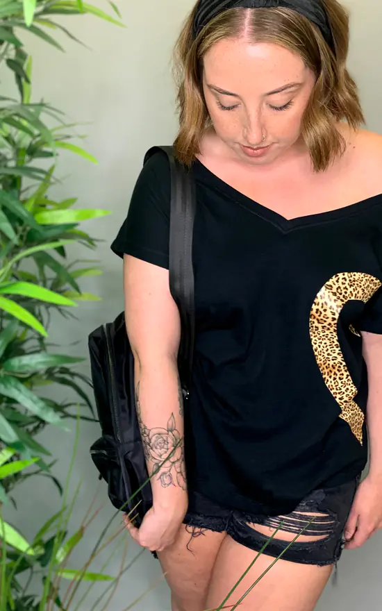 Best reviews of ๐ Save The People Black Oversized T ๐ Shirt With Leopard Print Heart Graphic ๐ฏ - Image 3
