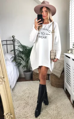 Budget ⌛ Love Nothing To Wear Oversized Sweatshirt In White 🌟