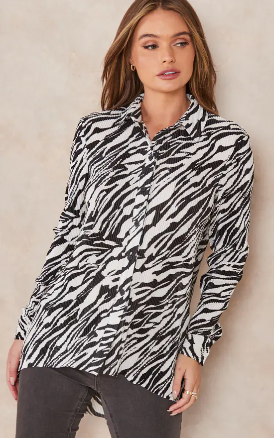 Best Pirce โญ Nikka Oversized ๐ Shirt In Animal Plisse ๐