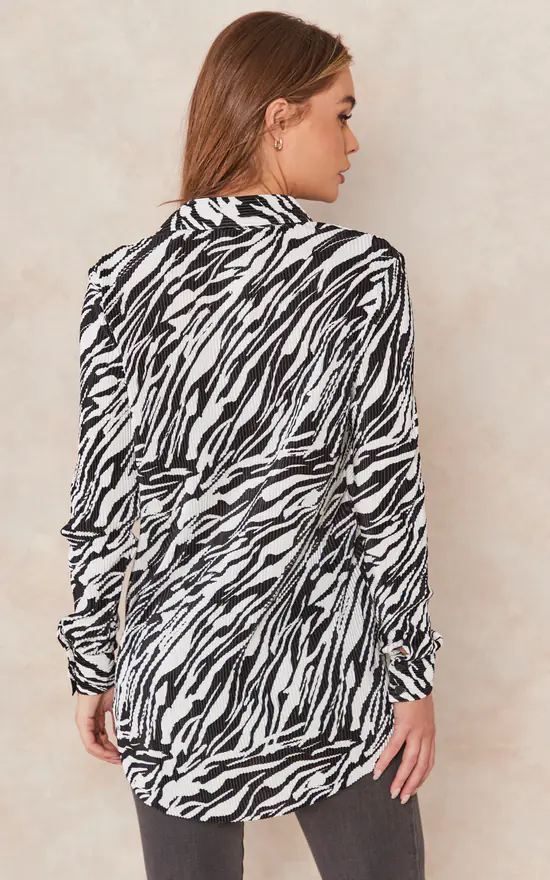 Best Pirce โญ Nikka Oversized ๐ Shirt In Animal Plisse ๐ - Image 3